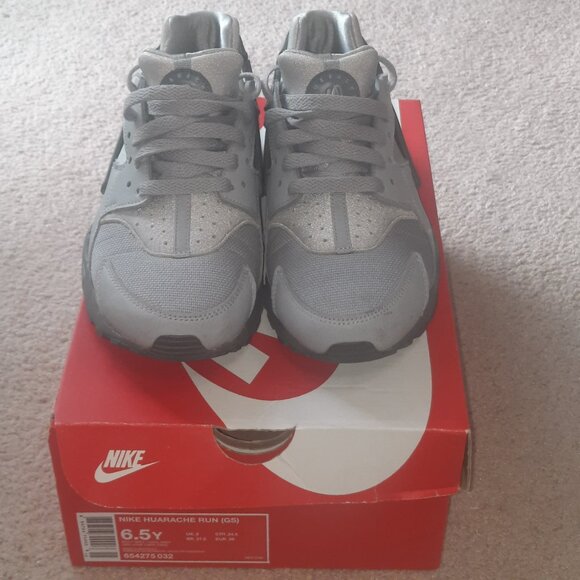 Nike Air Huarache - Picture 2 of 3